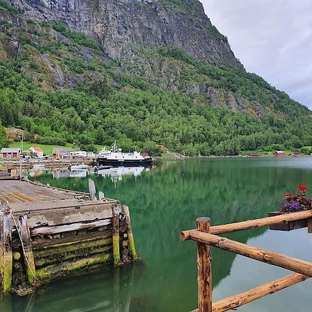 Apartamento Molden 2-Fjellutsikt Og Jacuzzi Tilgang. Luster Exterior foto
