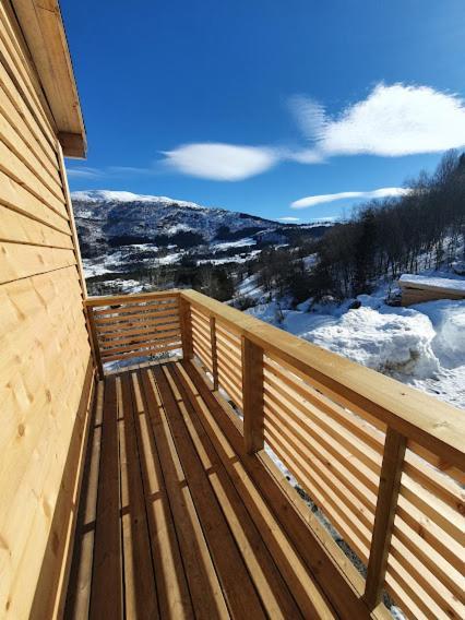 Apartamento Molden 2-Fjellutsikt Og Jacuzzi Tilgang. Luster Exterior foto