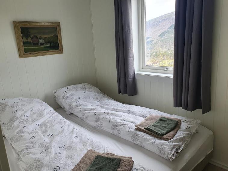 Apartamento Molden 2-Fjellutsikt Og Jacuzzi Tilgang. Luster Exterior foto