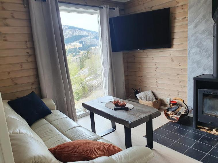 Apartamento Molden 2-Fjellutsikt Og Jacuzzi Tilgang. Luster Exterior foto